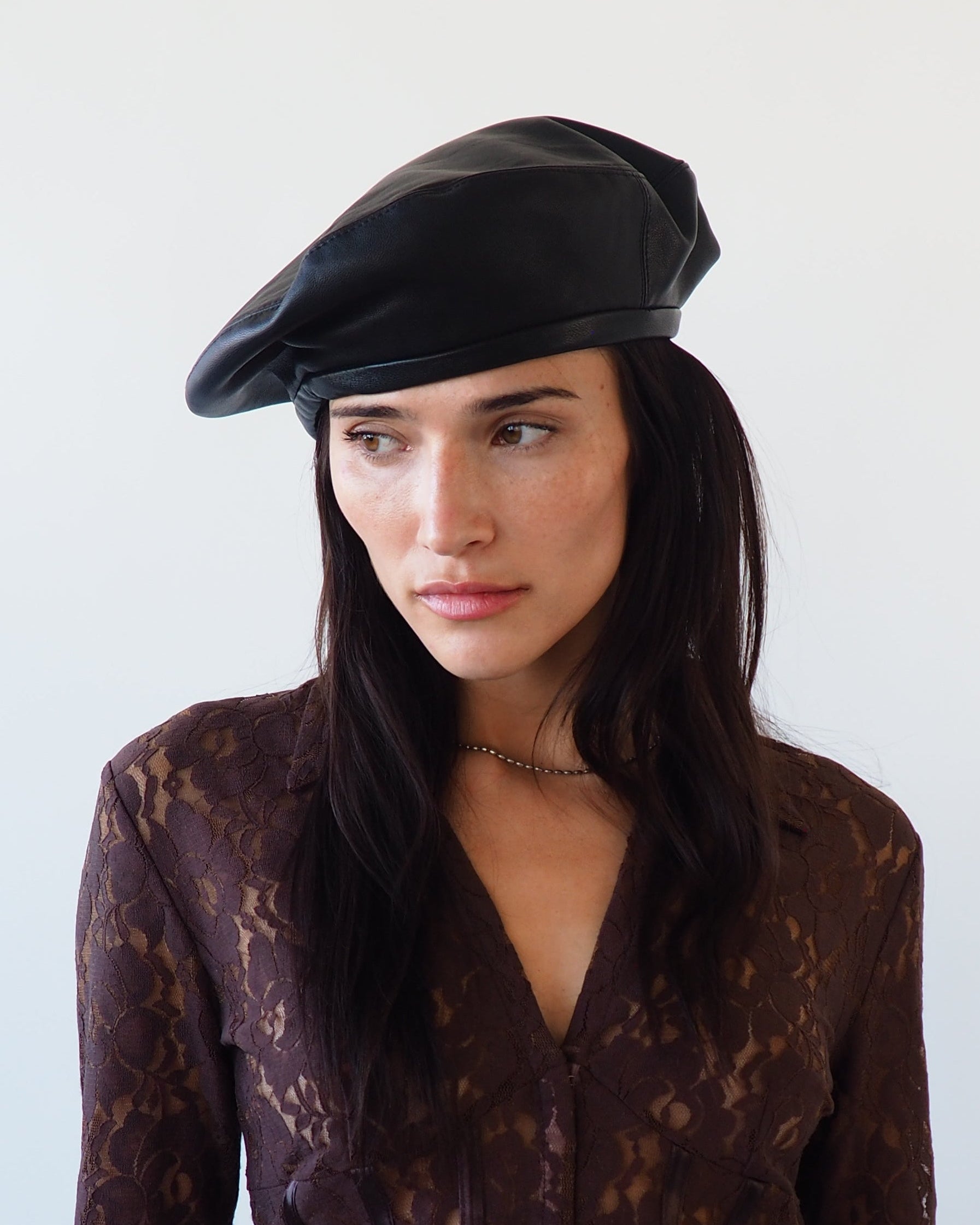 Lambskin Beret in Black - CLYDE