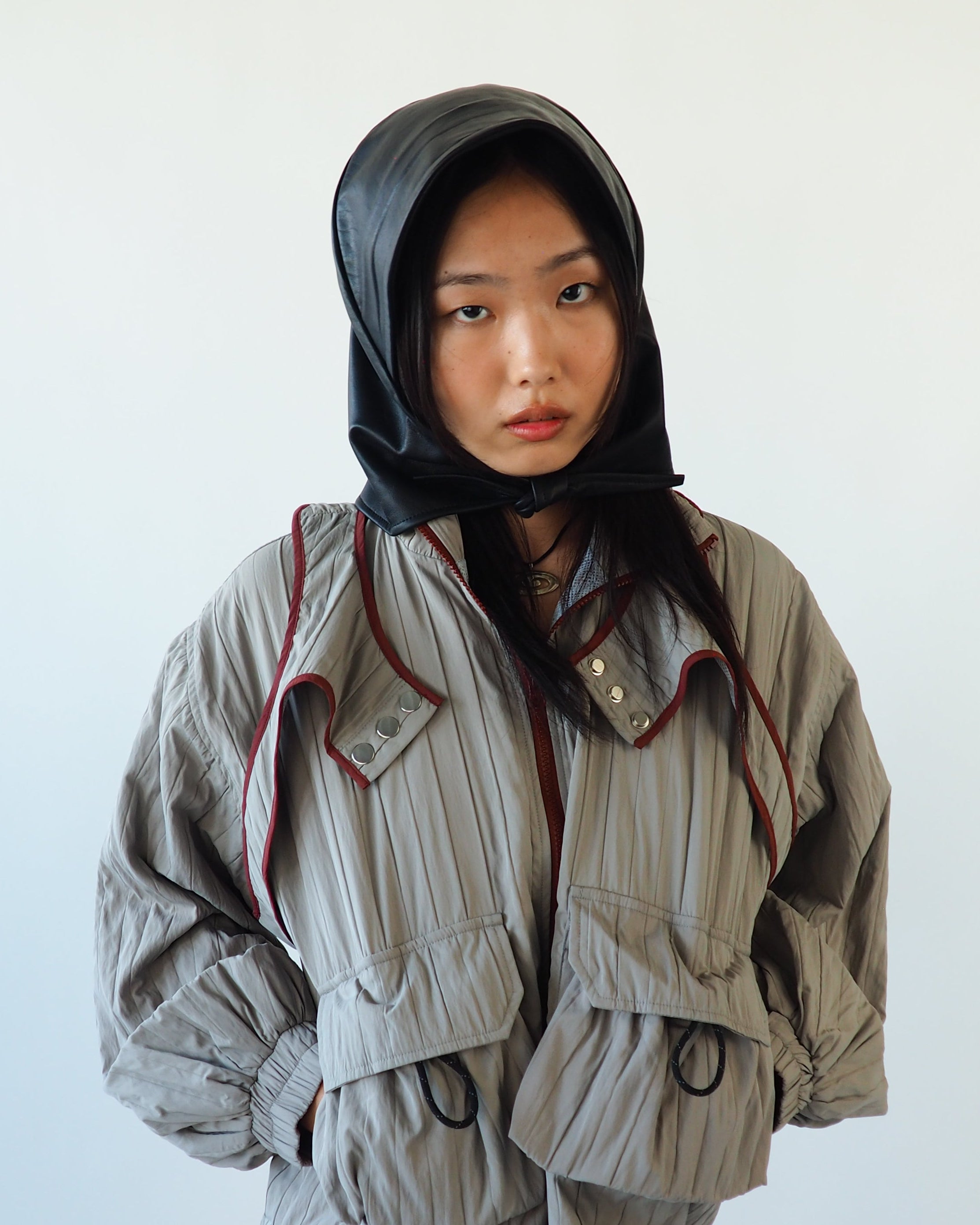 Bonnet in Black Lambskin - CLYDE
