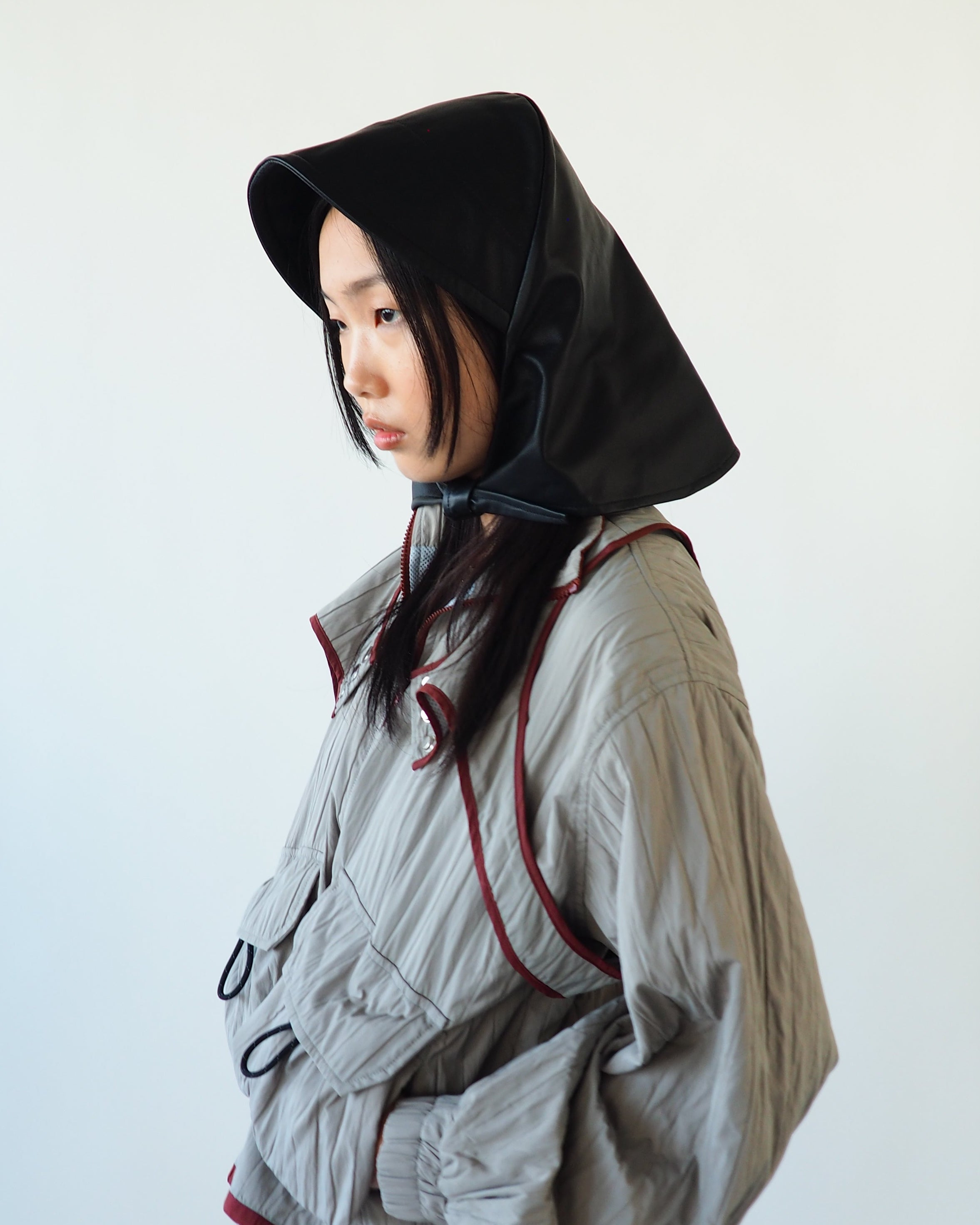Bonnet in Black Lambskin - CLYDE