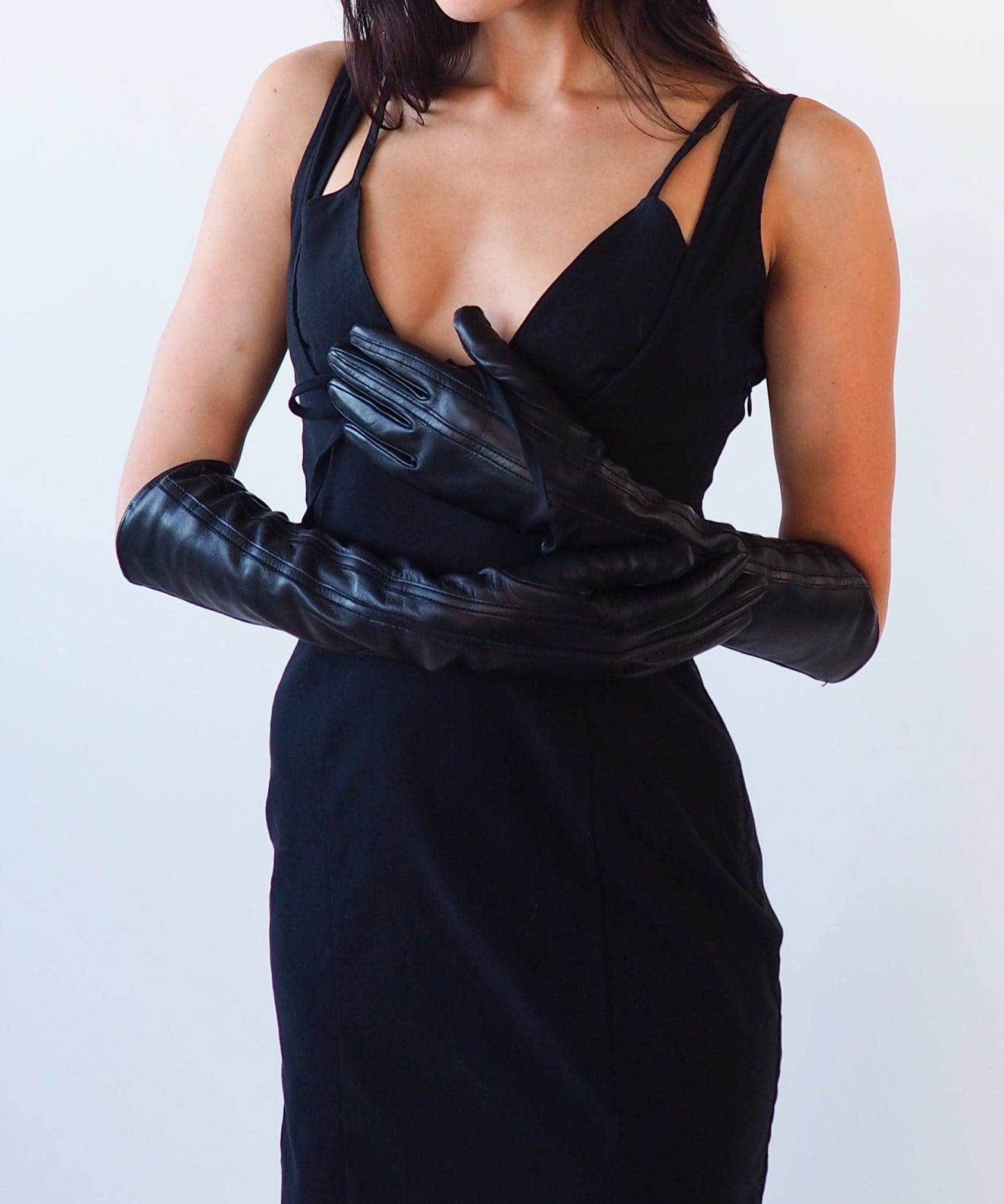 Racing Gloves in Black Nappa Lambskin - CLYDE