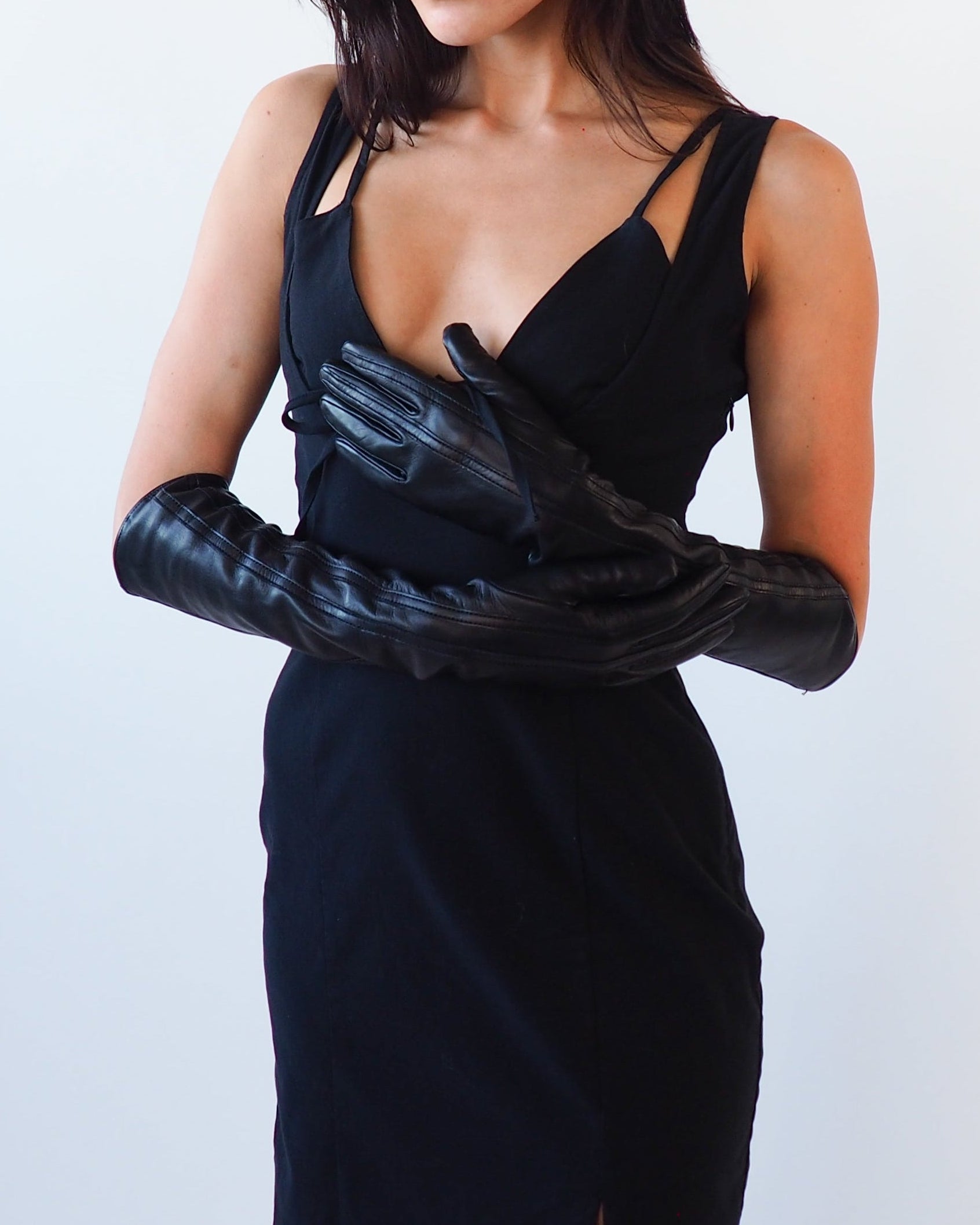 Racing Gloves in Black Nappa Lambskin - CLYDE