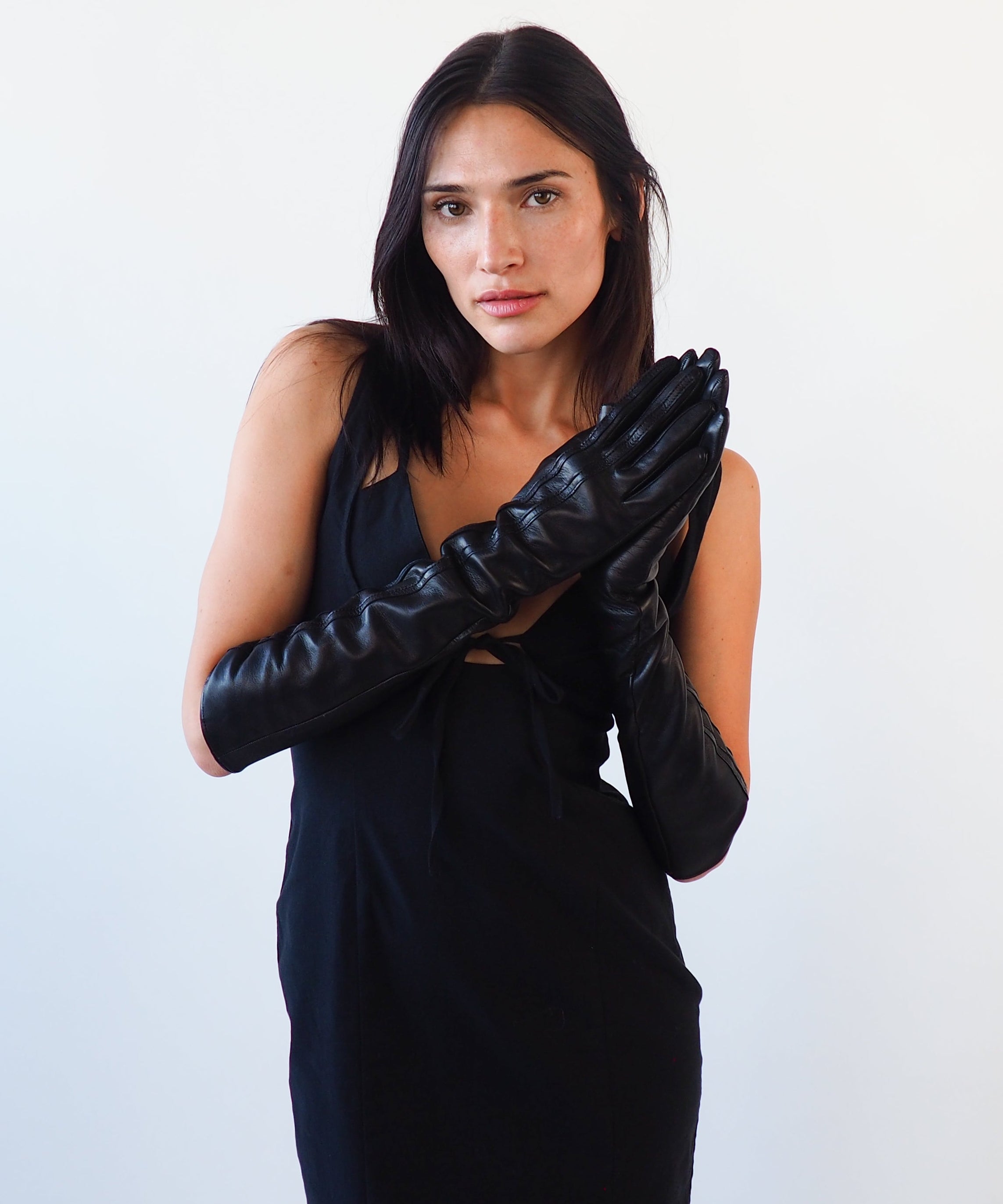Racing Gloves in Black Nappa Lambskin - CLYDE