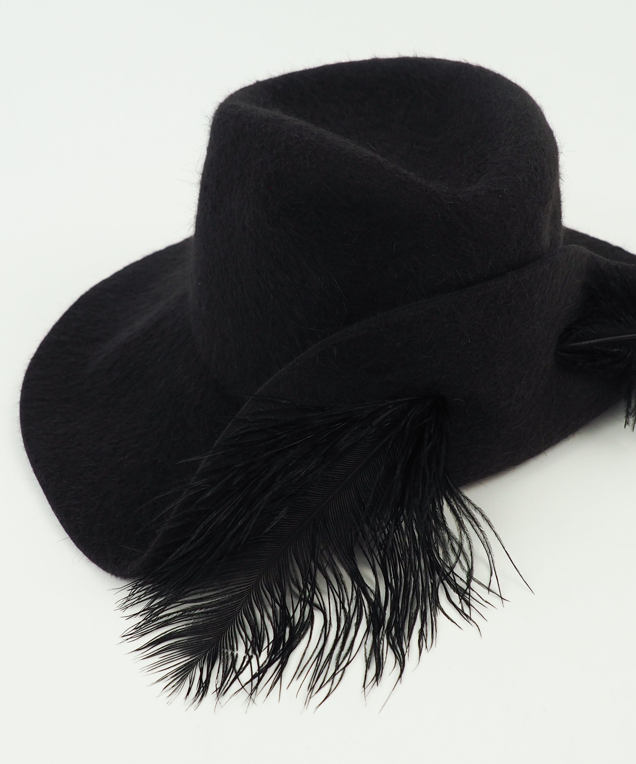 Plume Hat in Jet Velour Felt - CLYDE
