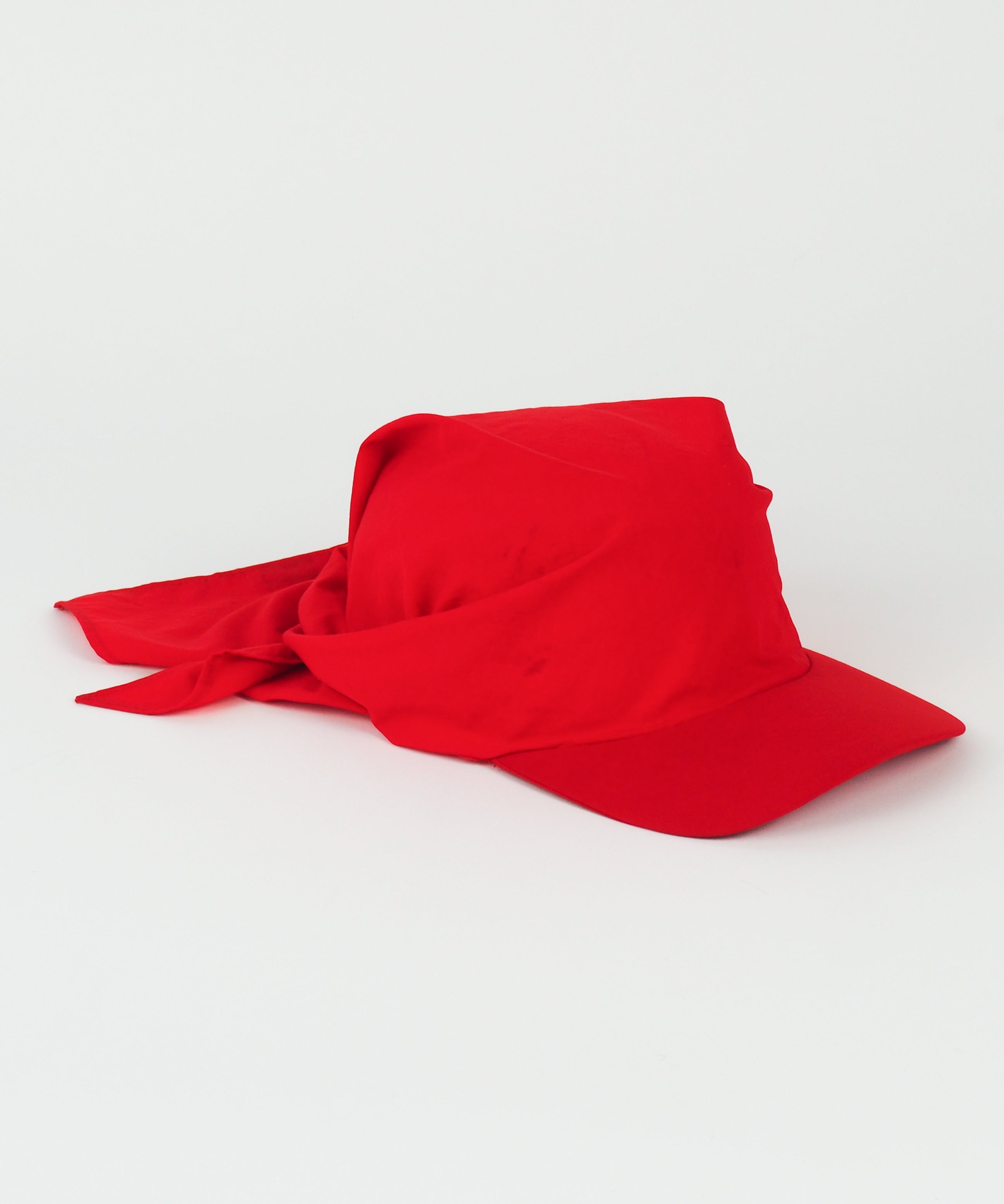Brim Scarf in Red Nylon - CLYDE