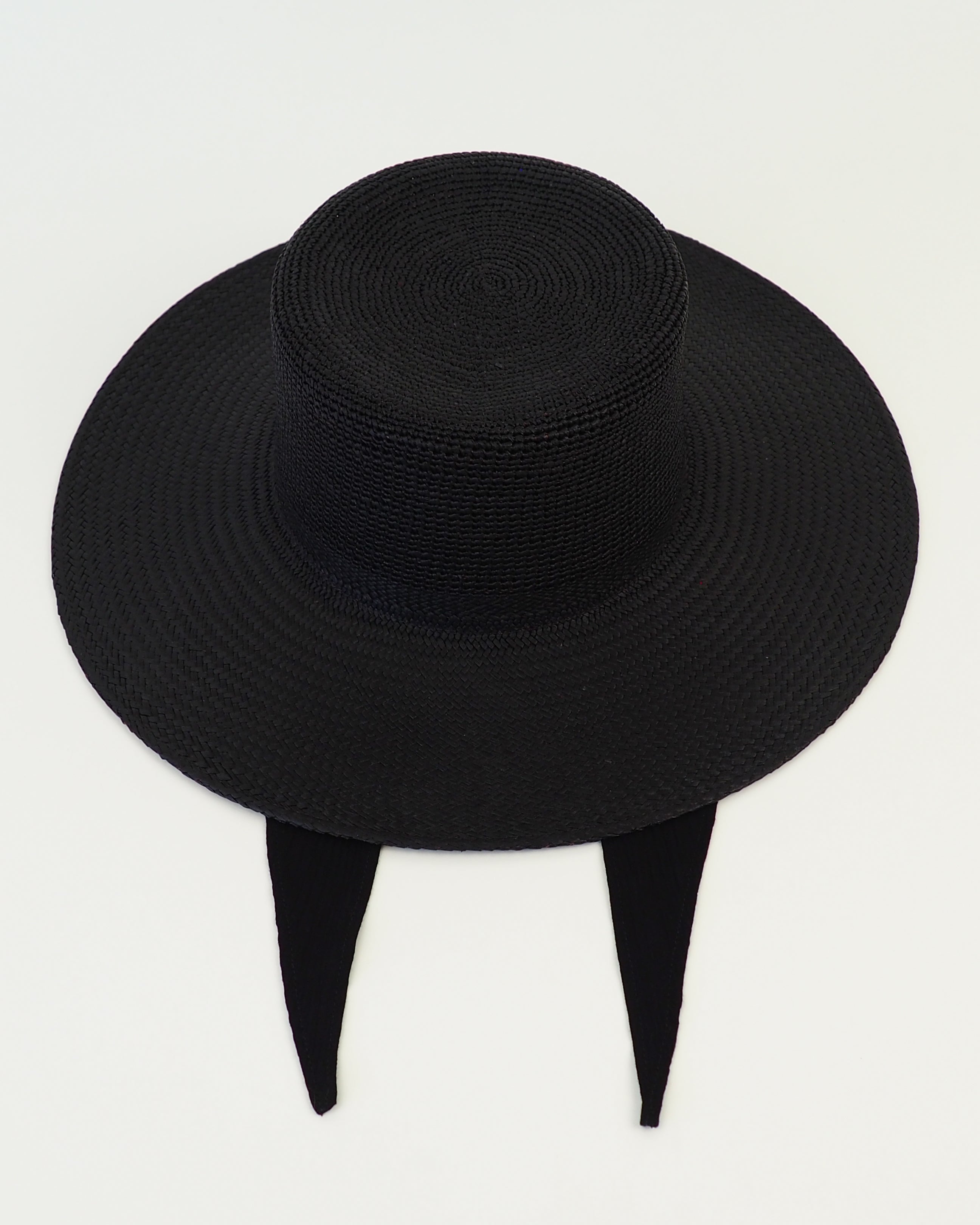 Cielo Hat w. Shade in Black Toquilla Straw - CLYDE