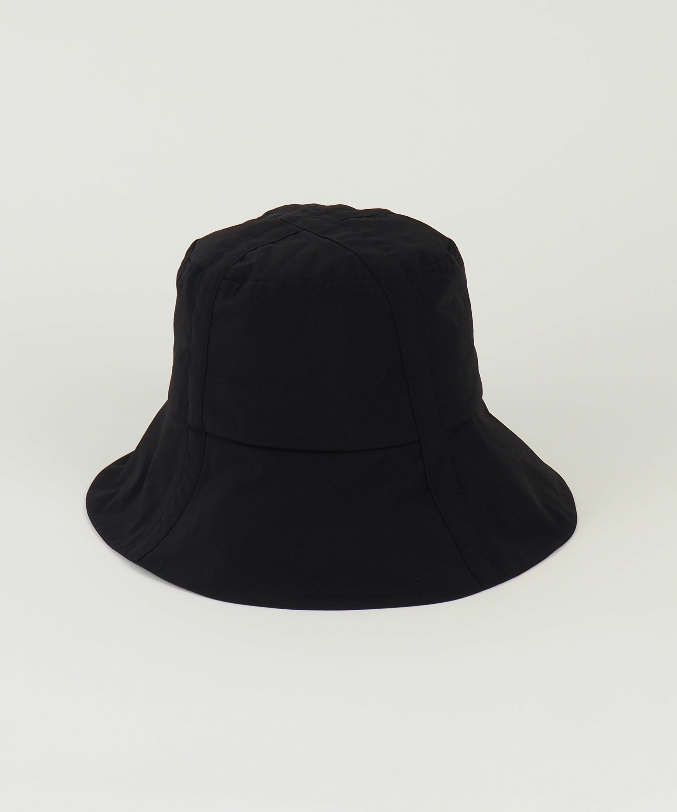 Swim Bucket in Black - CLYDE