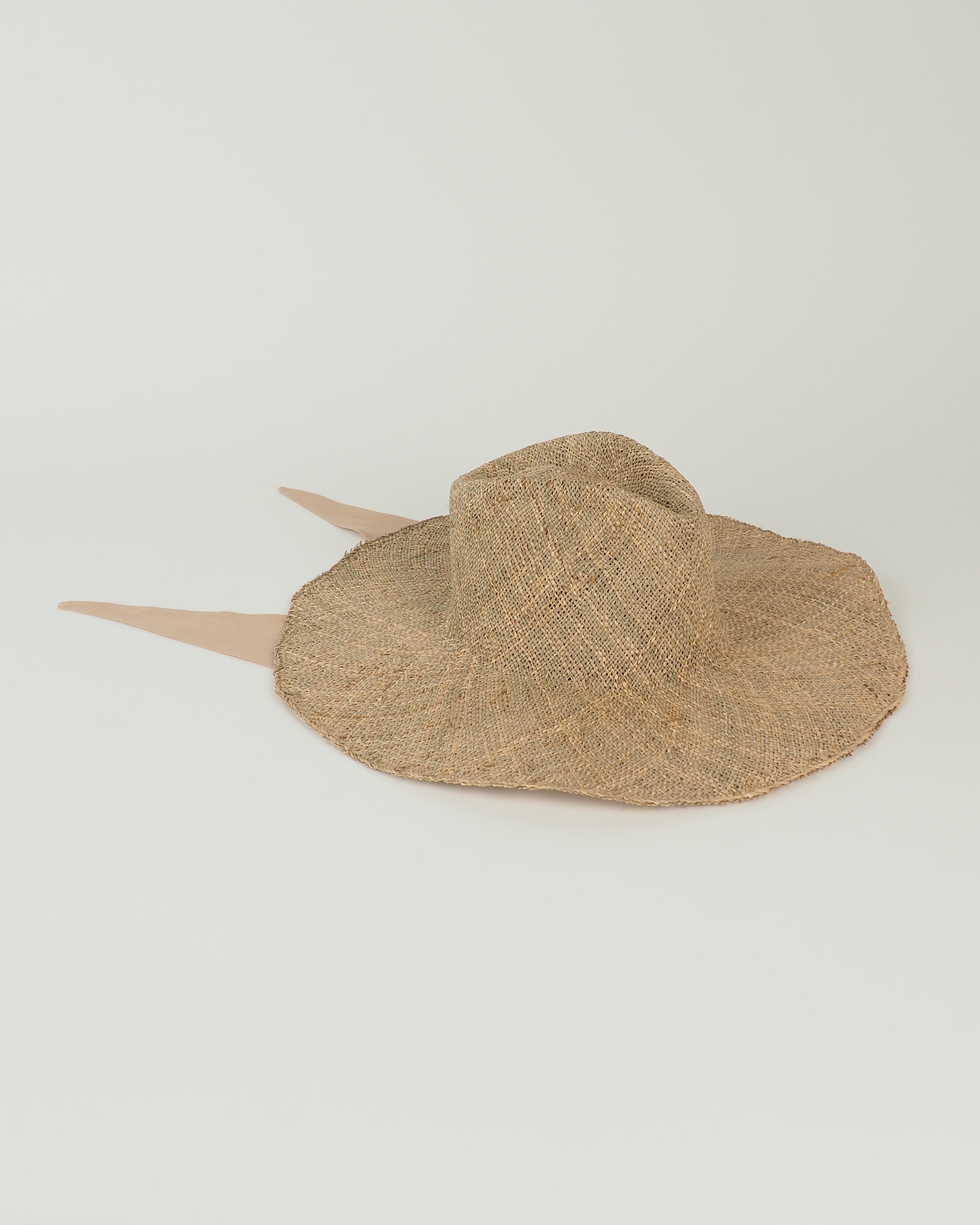 Caro Hat w. Neck Shade in Seagrass - CLYDE