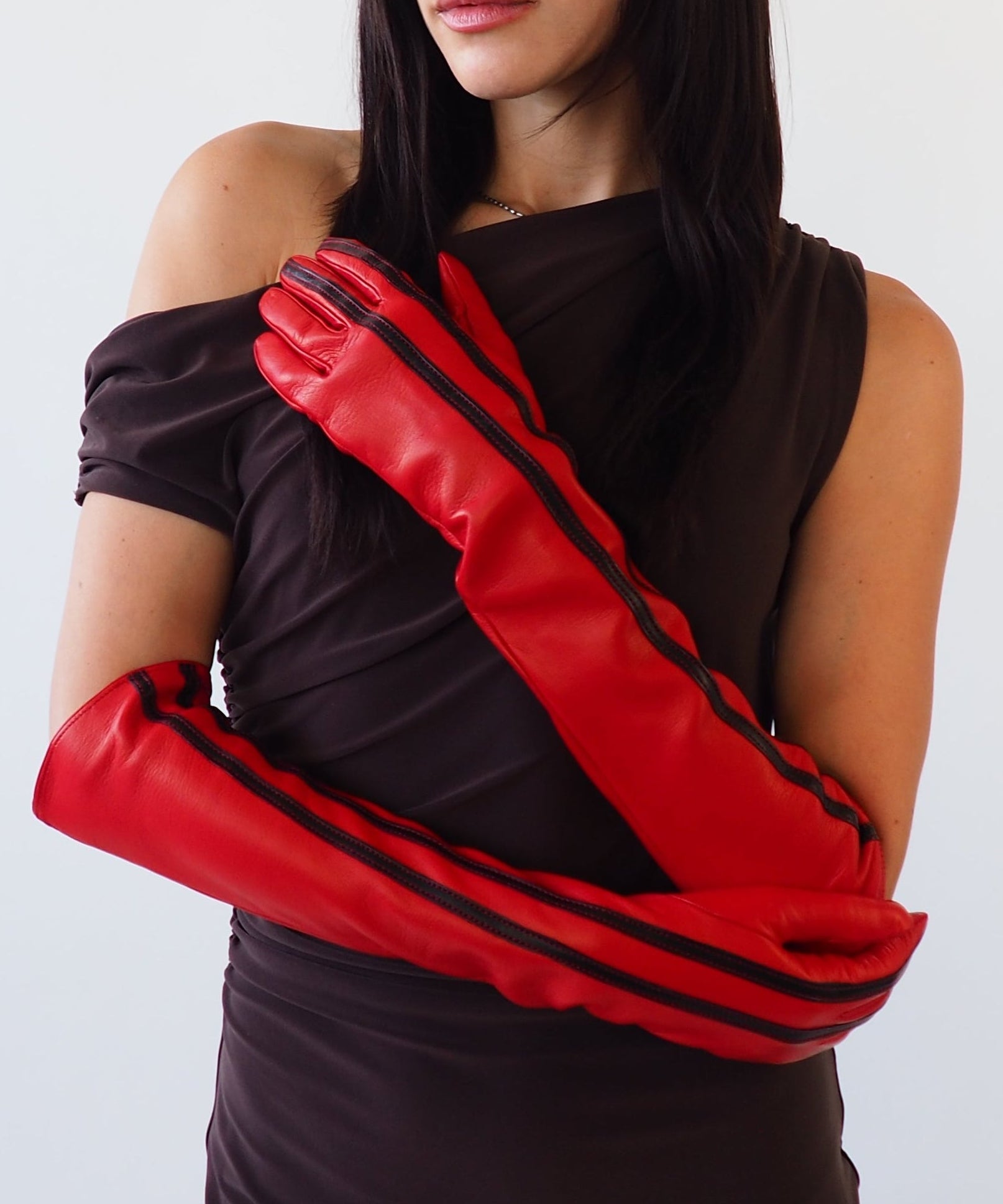 Racing Gloves in Red Nappa Lambskin w. Black Stripes - CLYDE