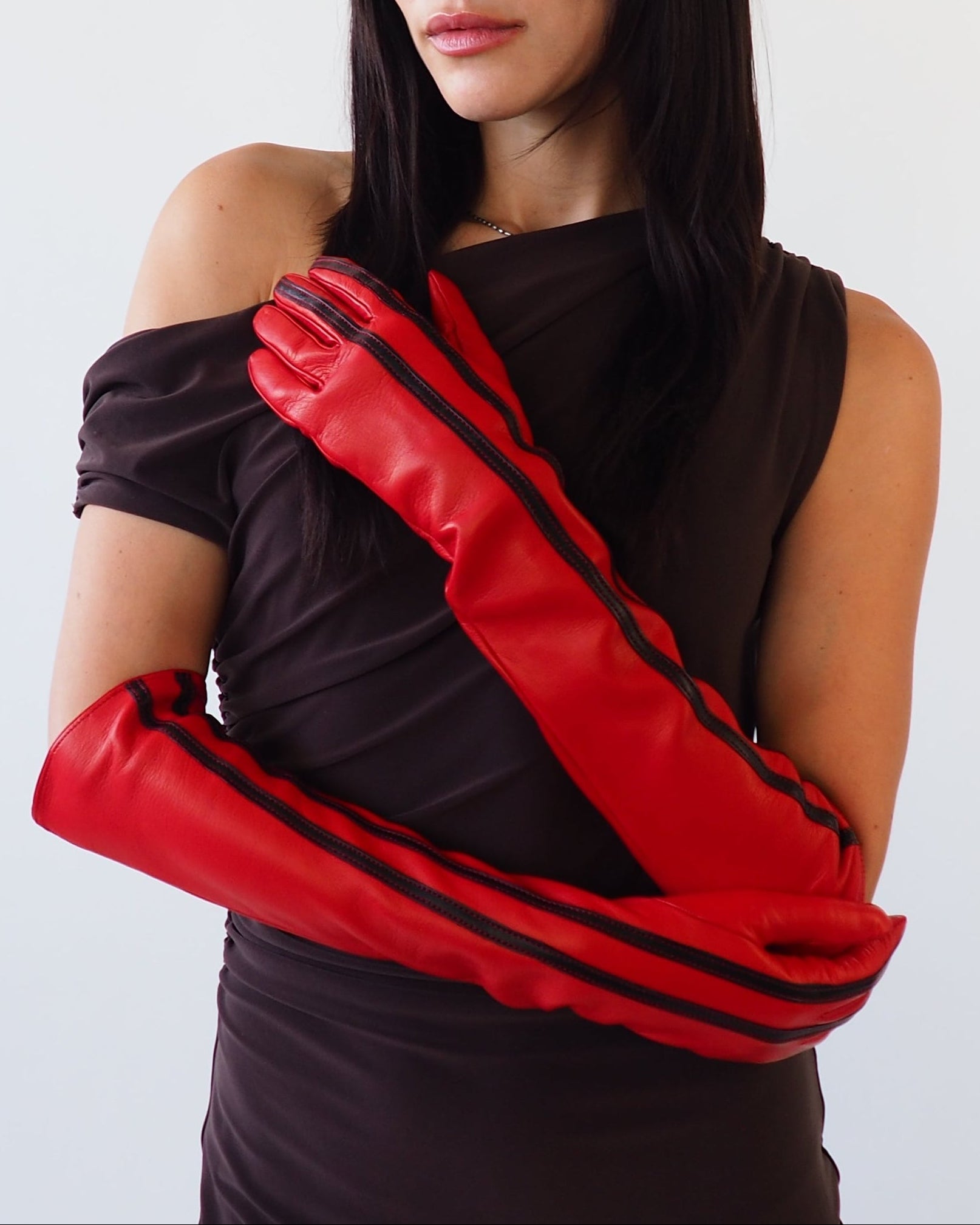 Racing Gloves in Red Nappa Lambskin w. Black Stripes - CLYDE