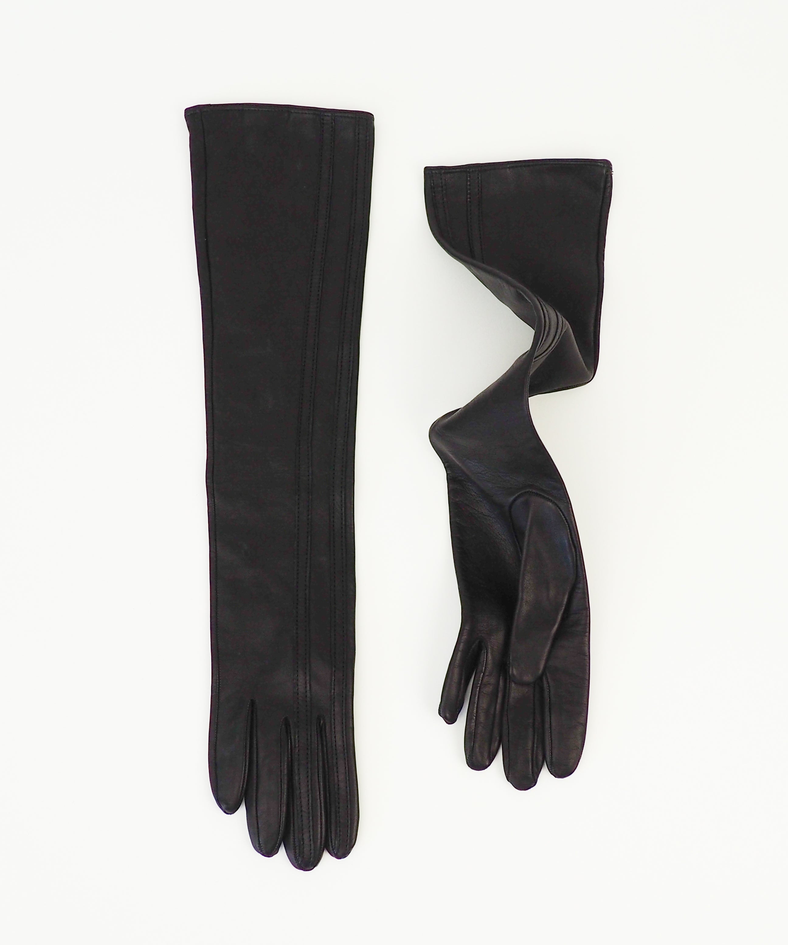 Racing Gloves in Black Nappa Lambskin - CLYDE