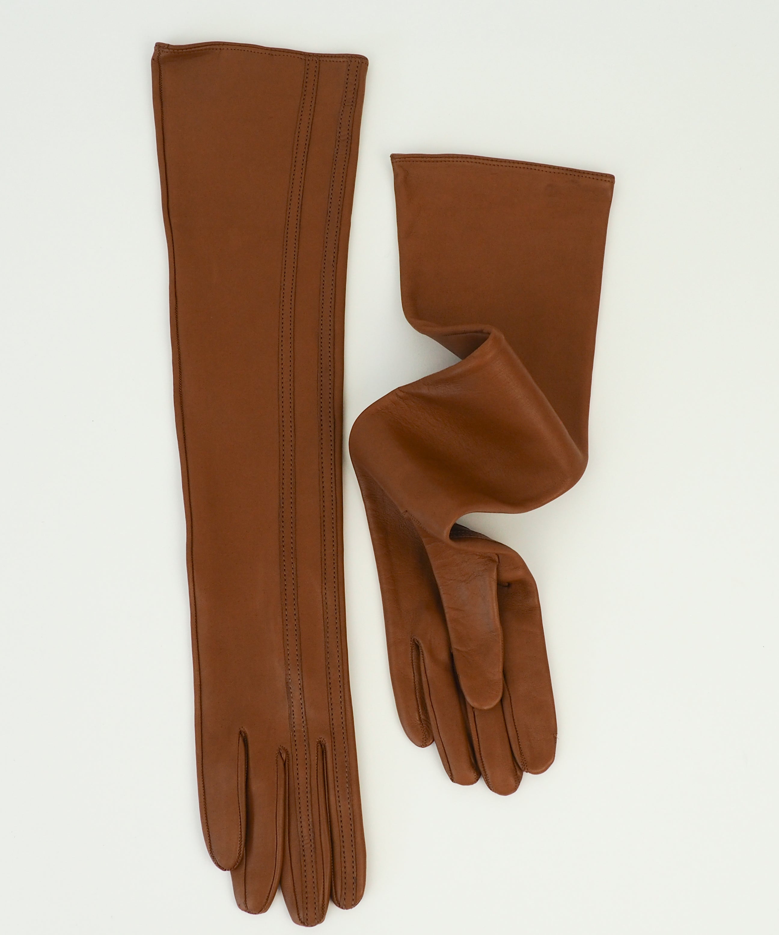 Racing Gloves in Caramel Nappa Lambskin w. Tonal Stripes - CLYDE