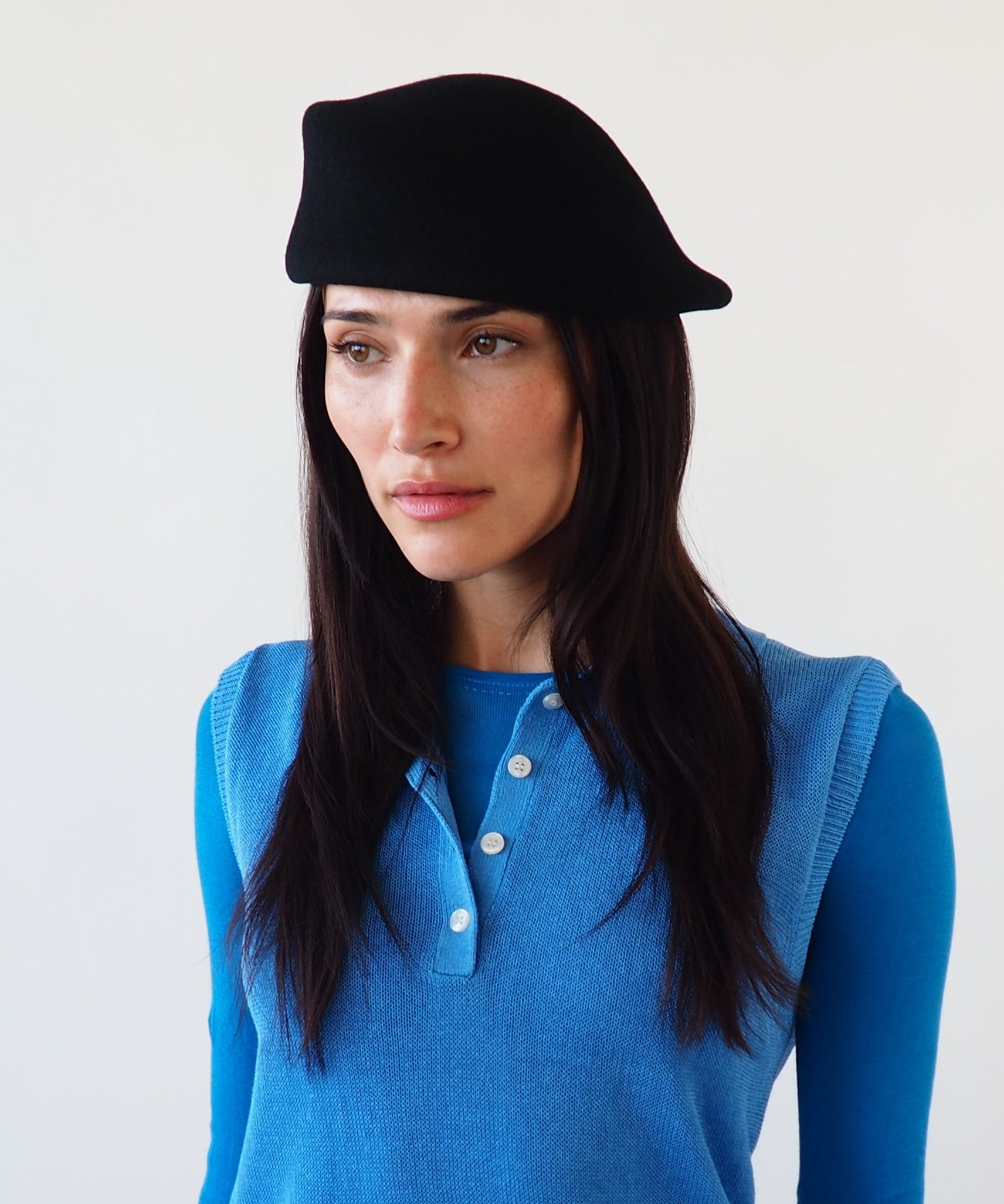 Sazy Beret in Black Wool - CLYDE