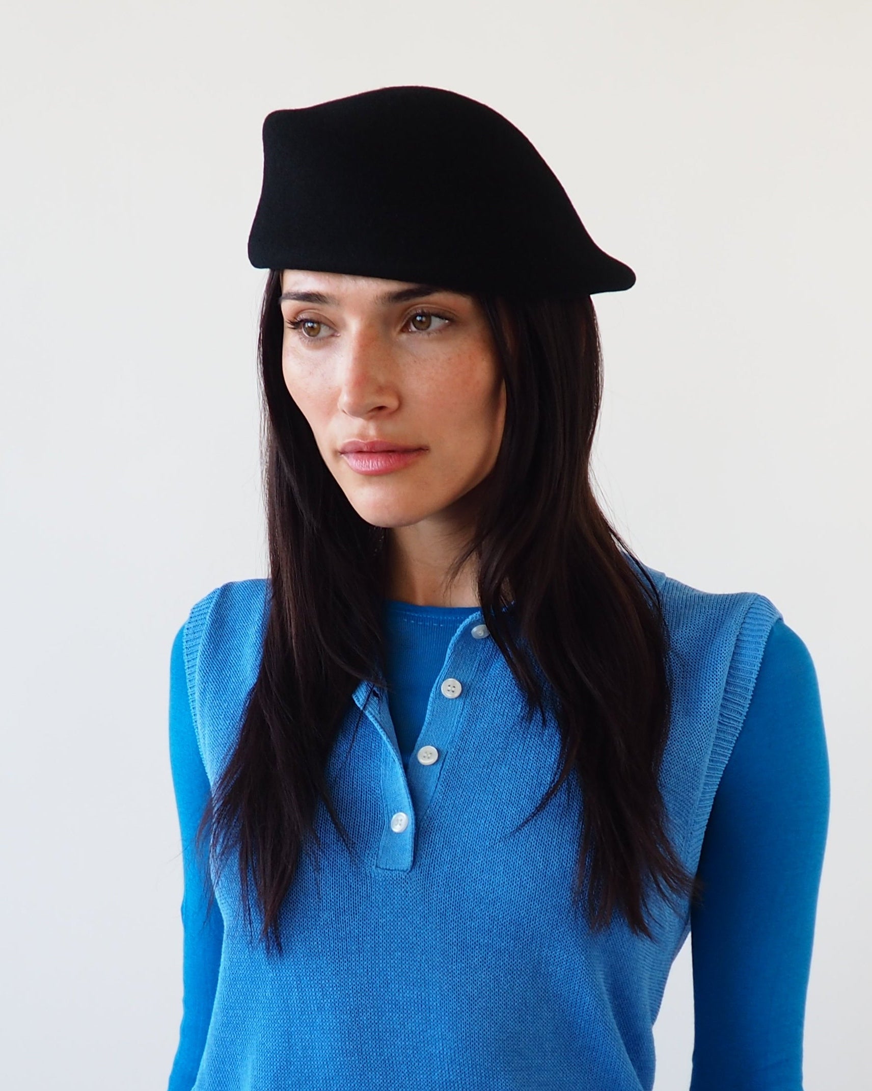 Sazy Beret in Black Wool - CLYDE