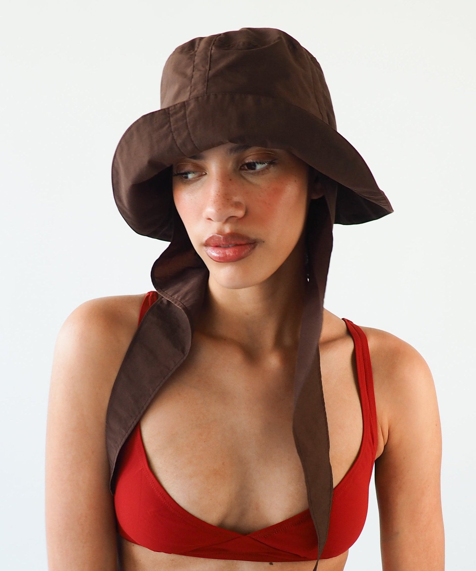 Swim Bucket in Brown Nylon - CLYDE