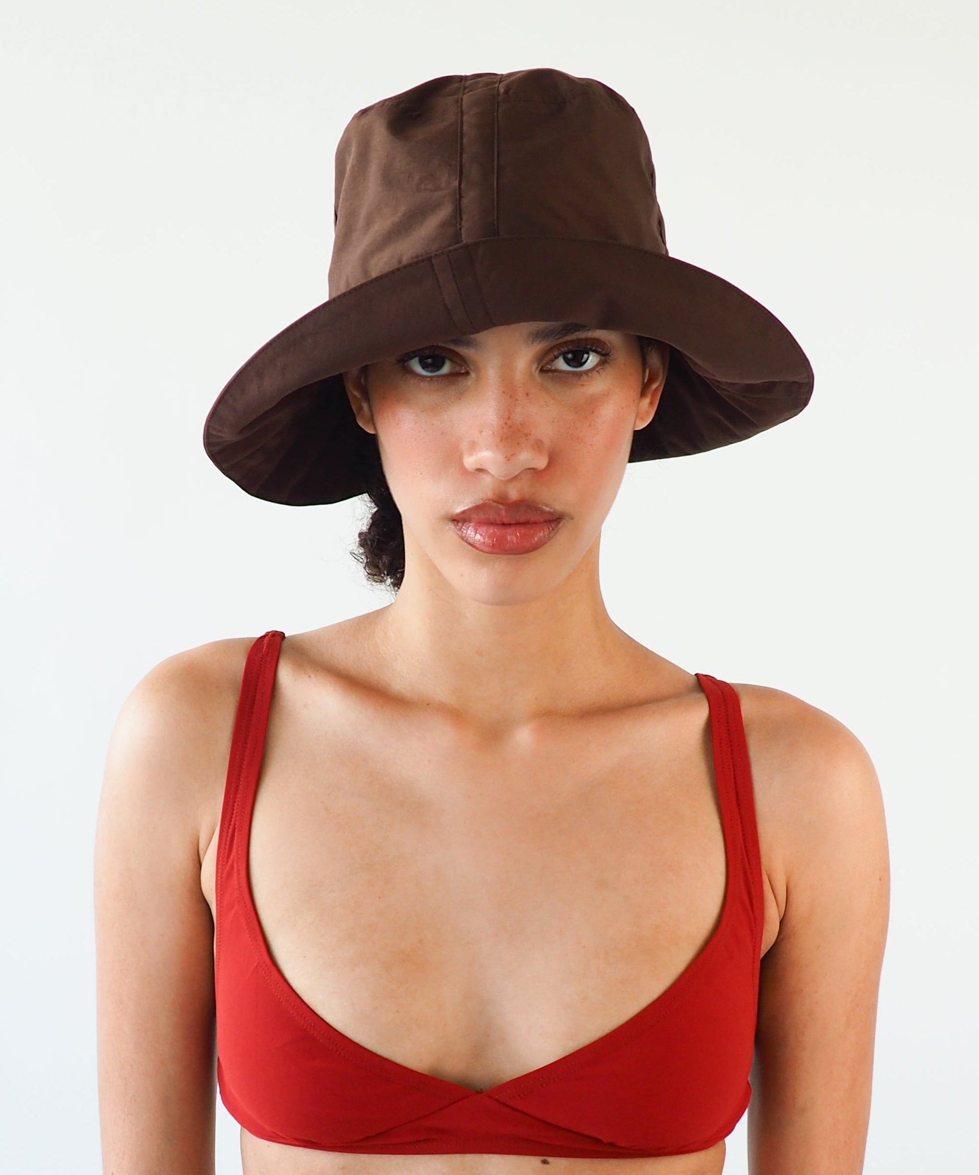 Swim Bucket in Brown Nylon - CLYDE