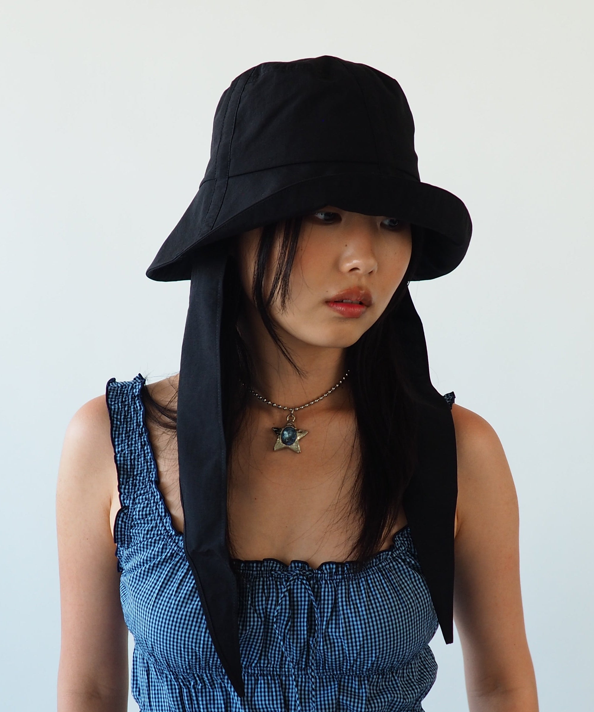 Swim Bucket in Black - CLYDE