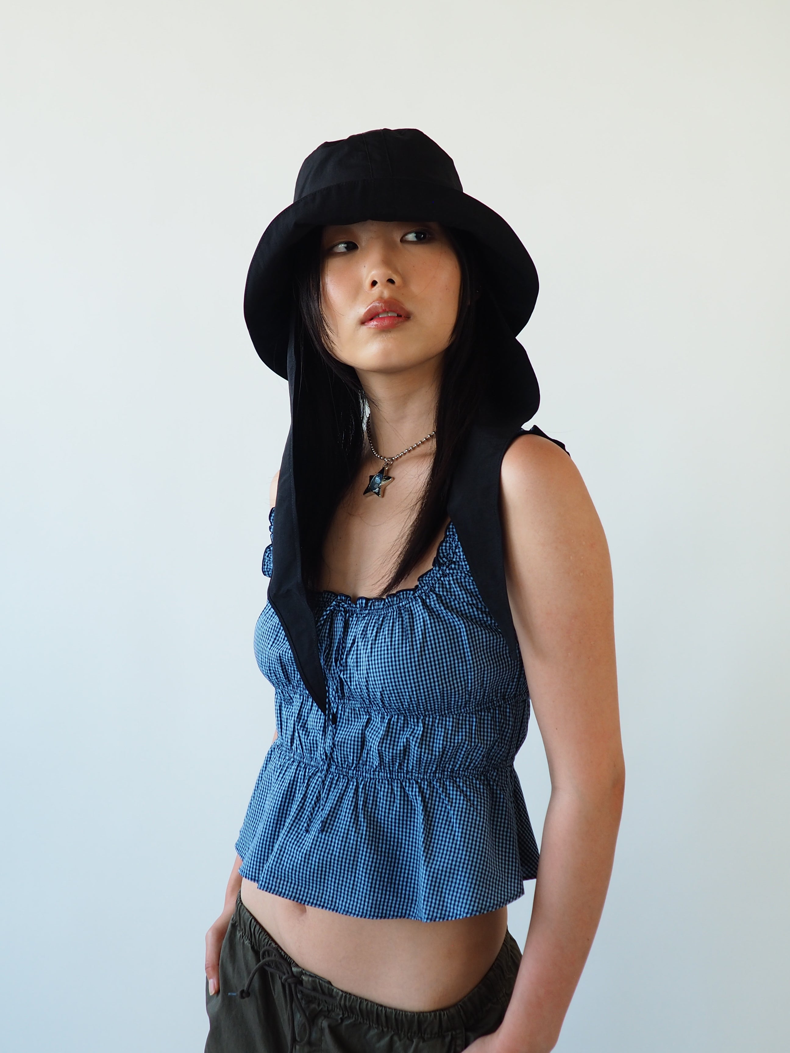 Swim Bucket in Black - CLYDE