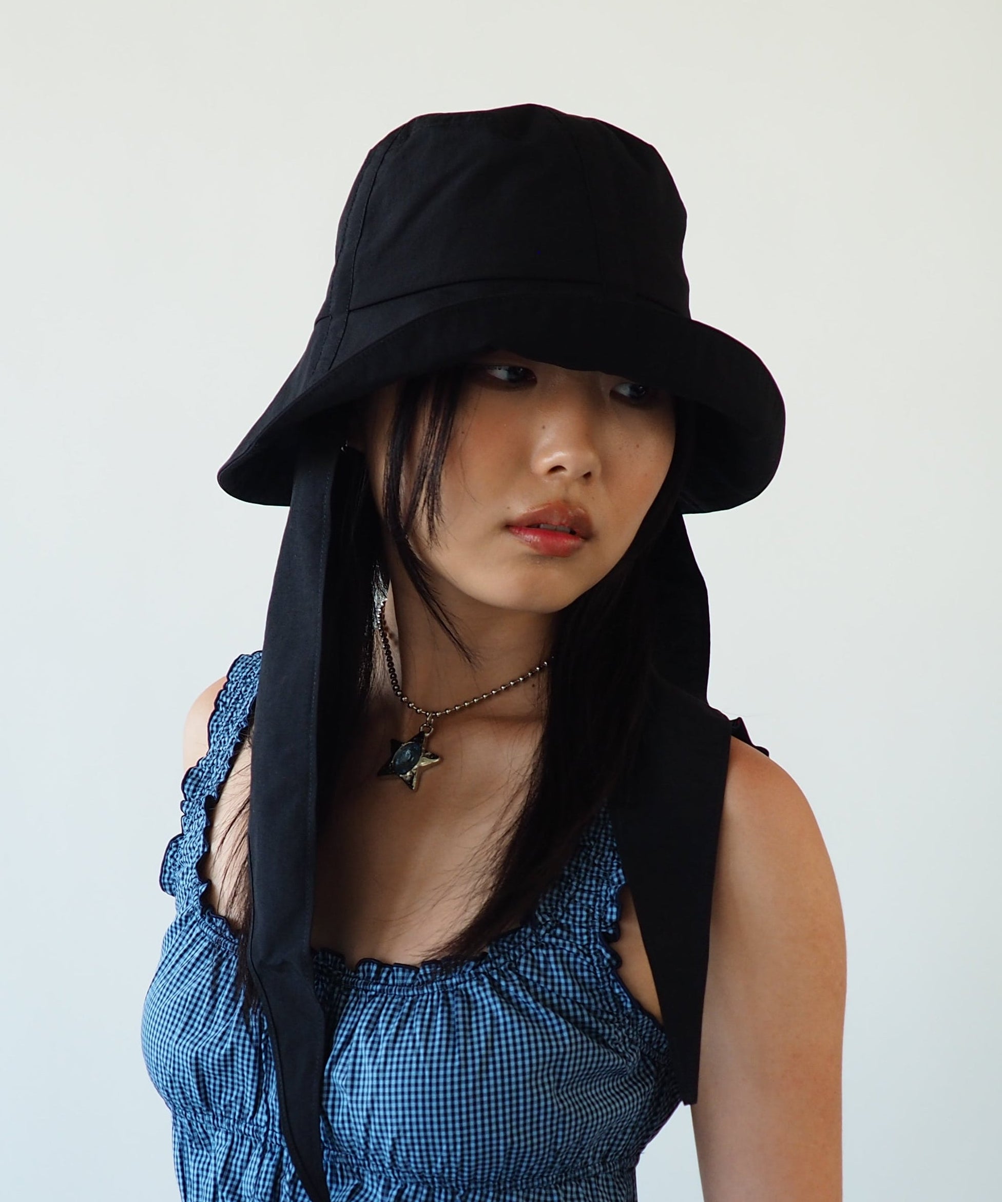 Swim Bucket in Black - CLYDE