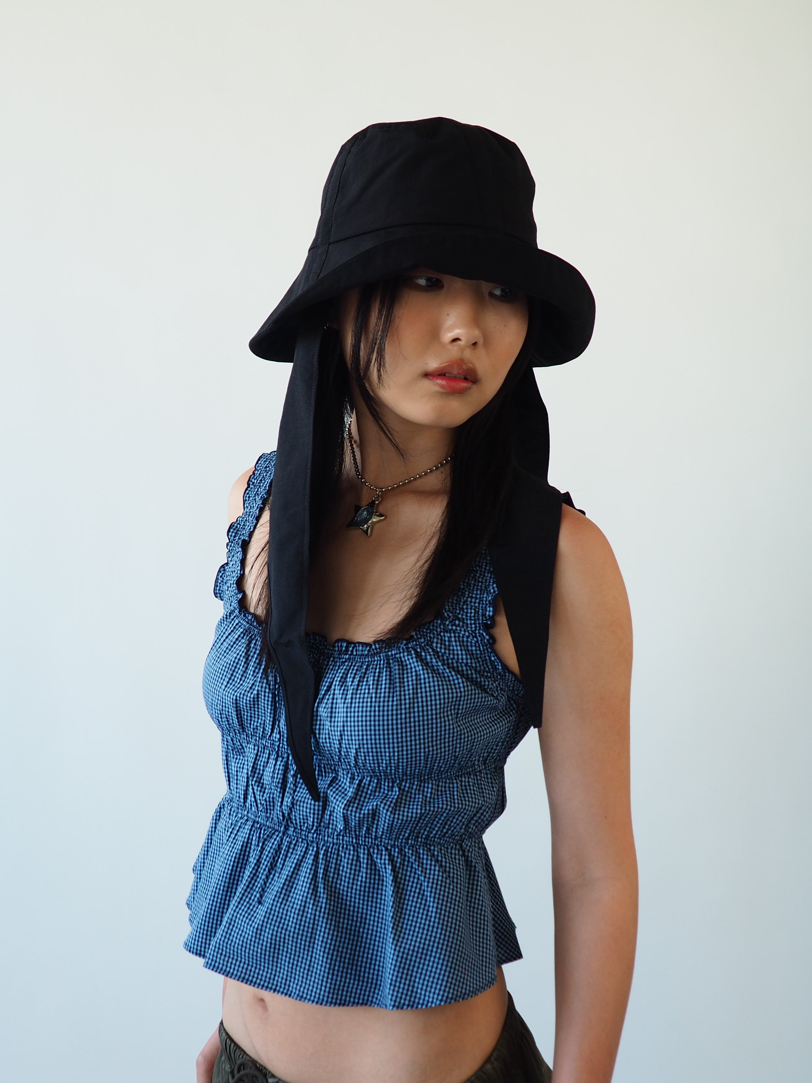 Swim Bucket in Black - CLYDE