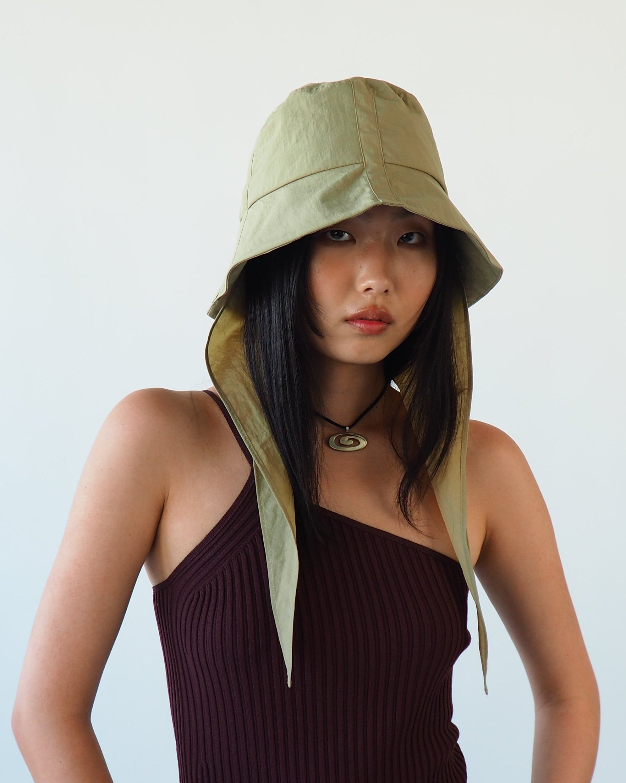 Swim Bucket in Beige, taslan | CLYDE