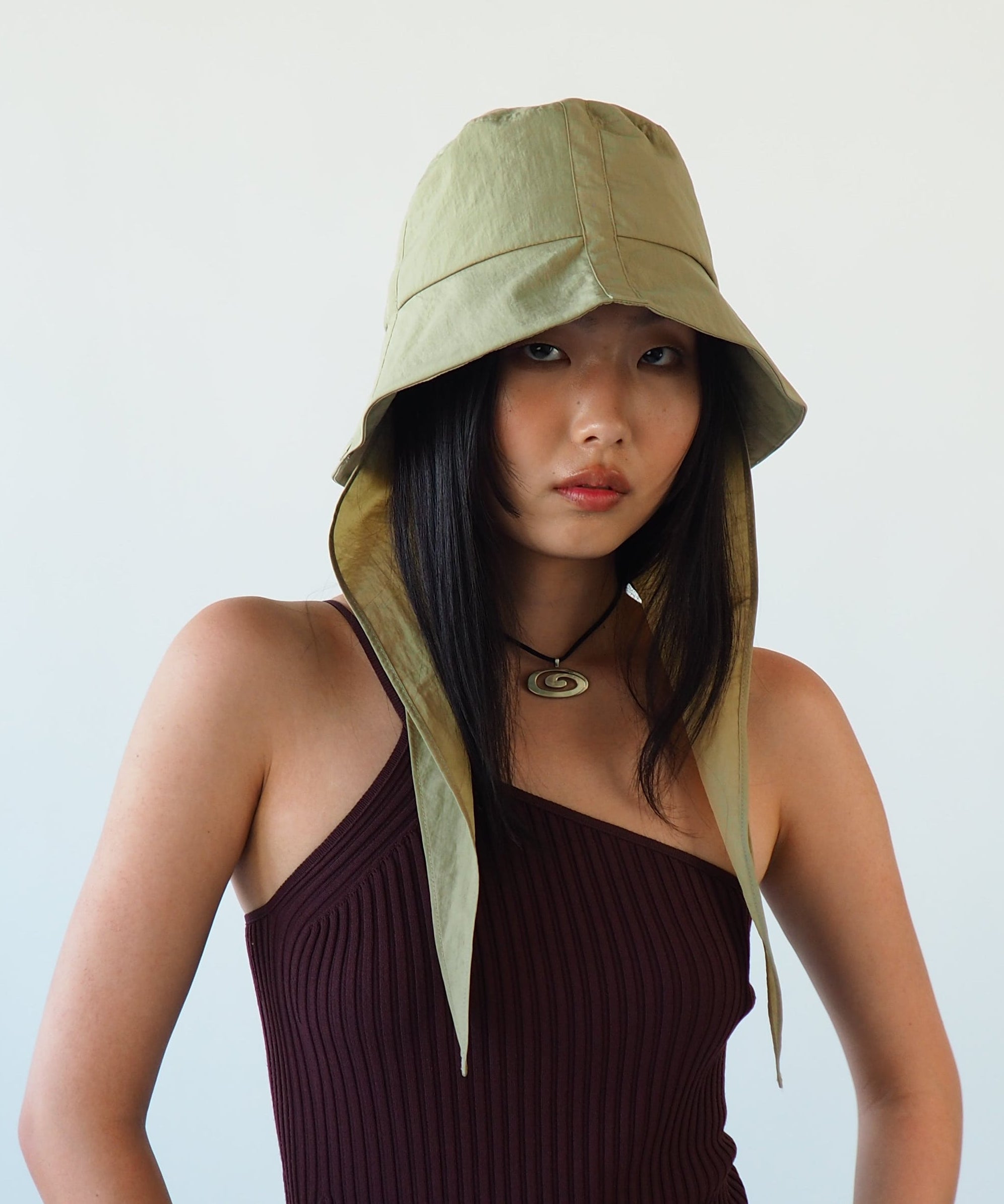 Swim Bucket in Beige - CLYDE