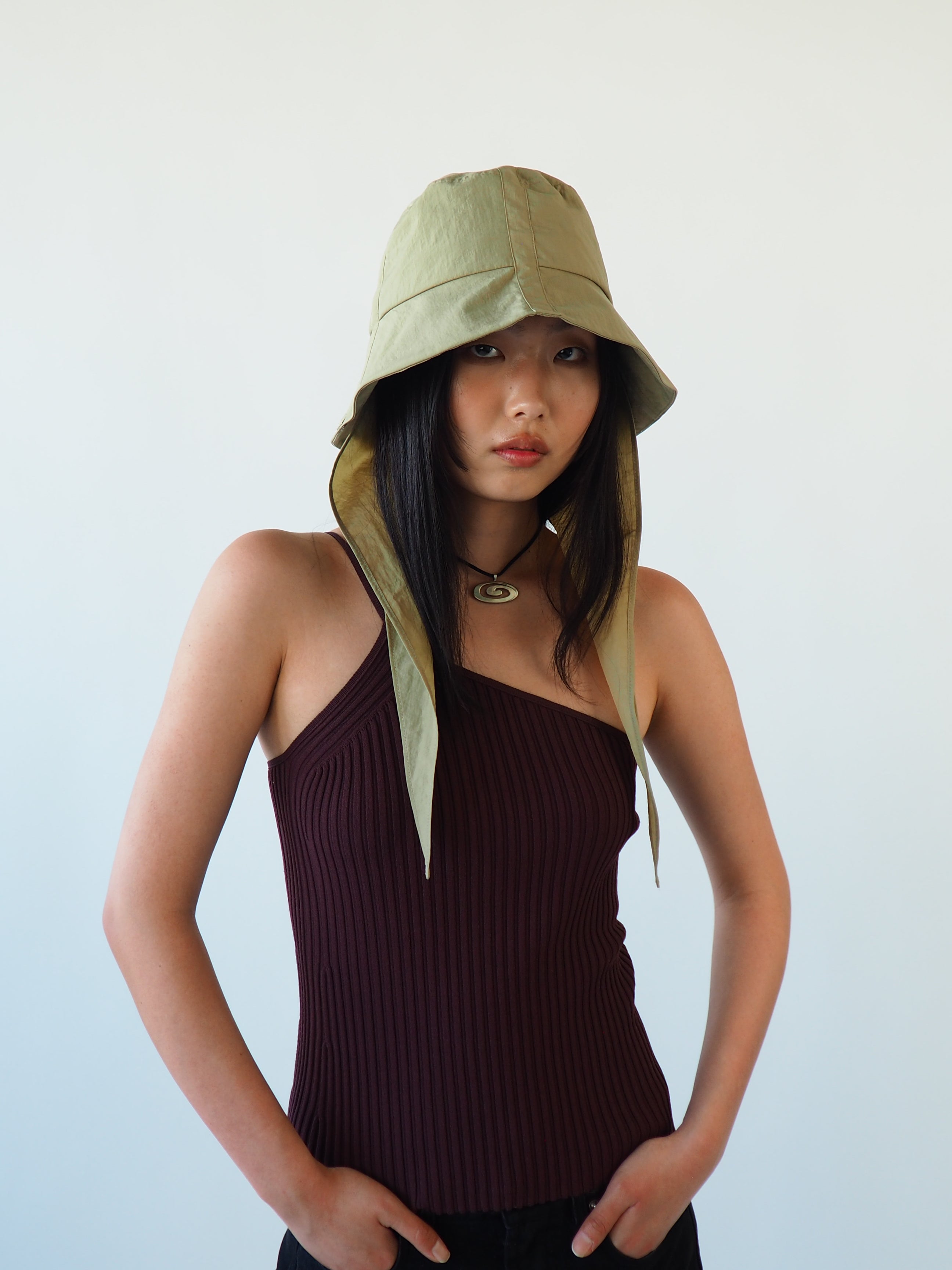 Swim Bucket in Beige - CLYDE