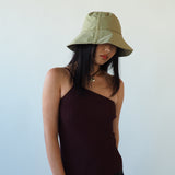 Swim Bucket in Beige - CLYDE
