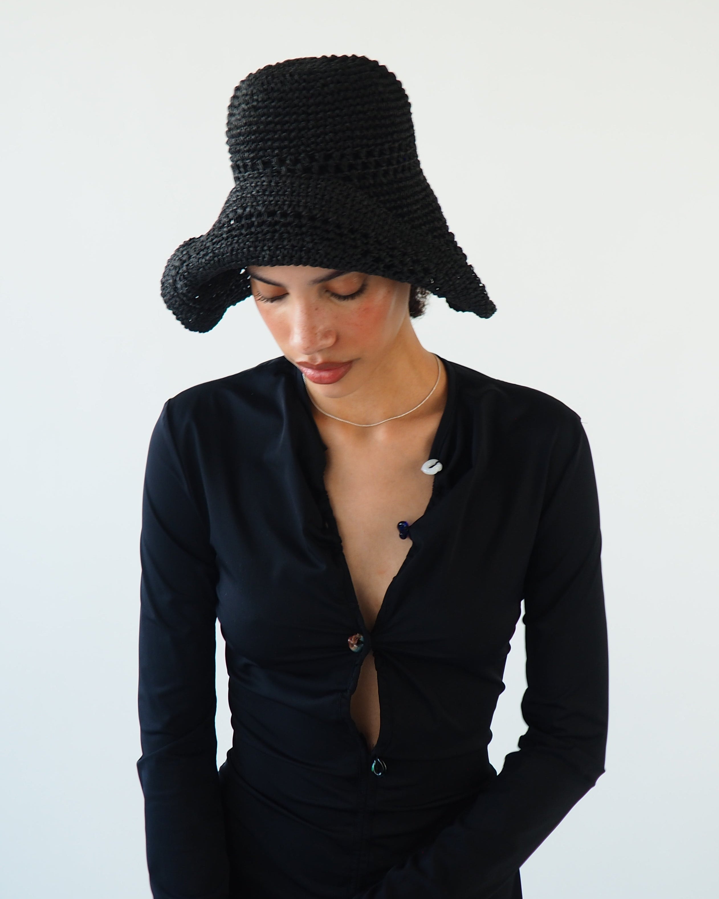 Utopia Hat in Black Seagrass - CLYDE