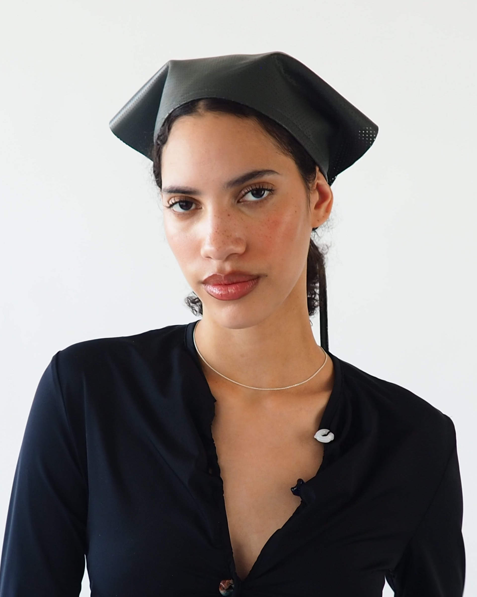 Vita Scarf in Grey Periorated - CLYDE