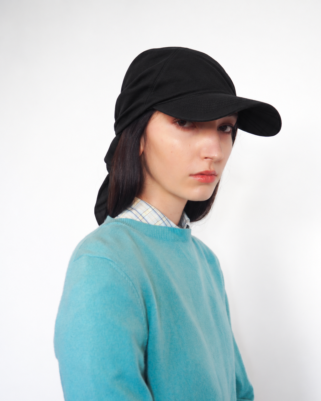 Brim Scarf in Black Flannel - CLYDE