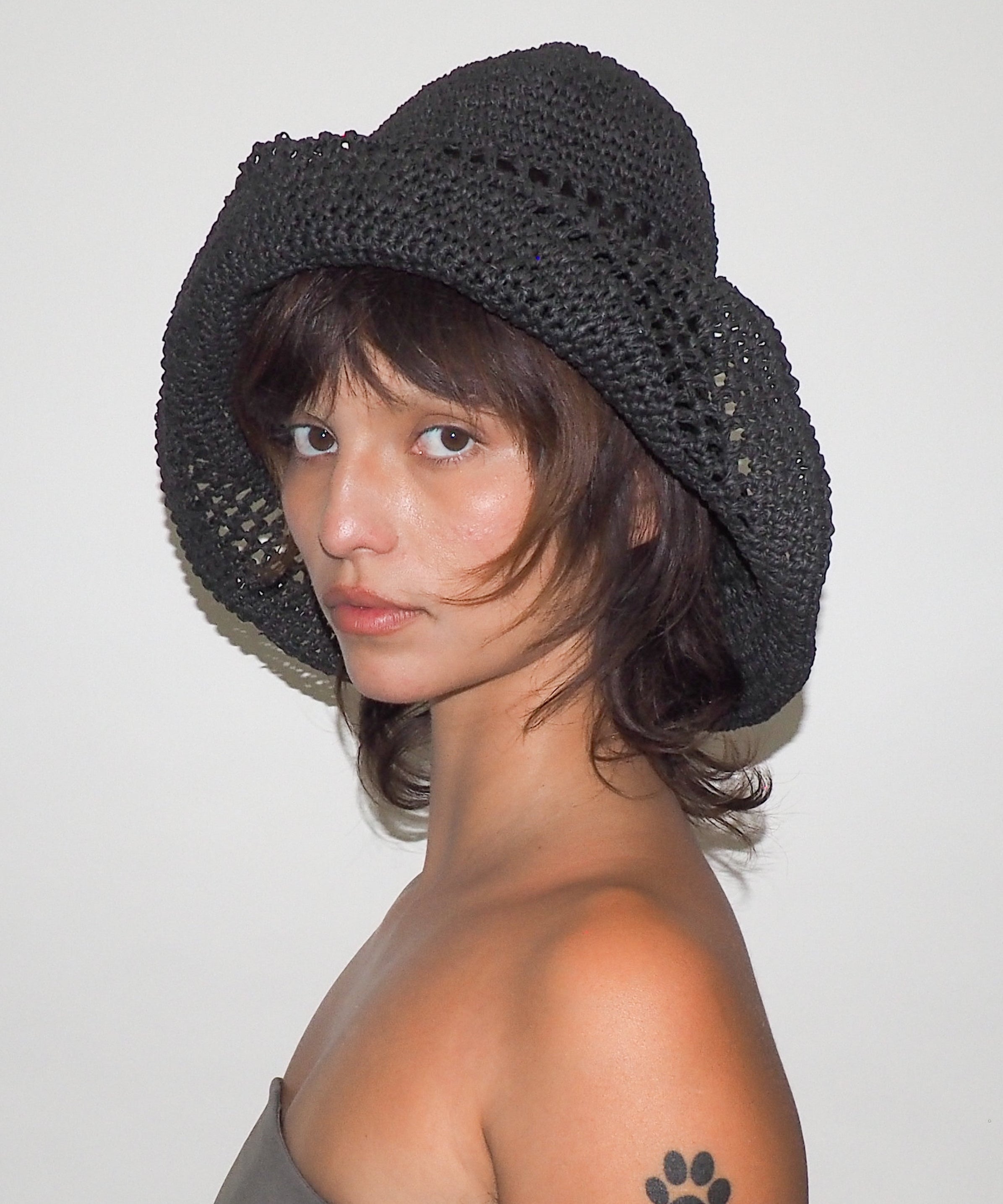 Utopia Hat in Black Seagrass - CLYDE