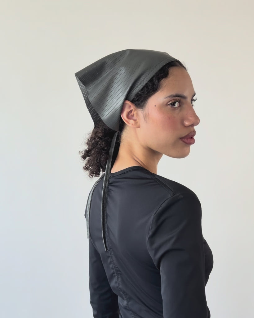 Vita Scarf in Grey Periorated - CLYDE