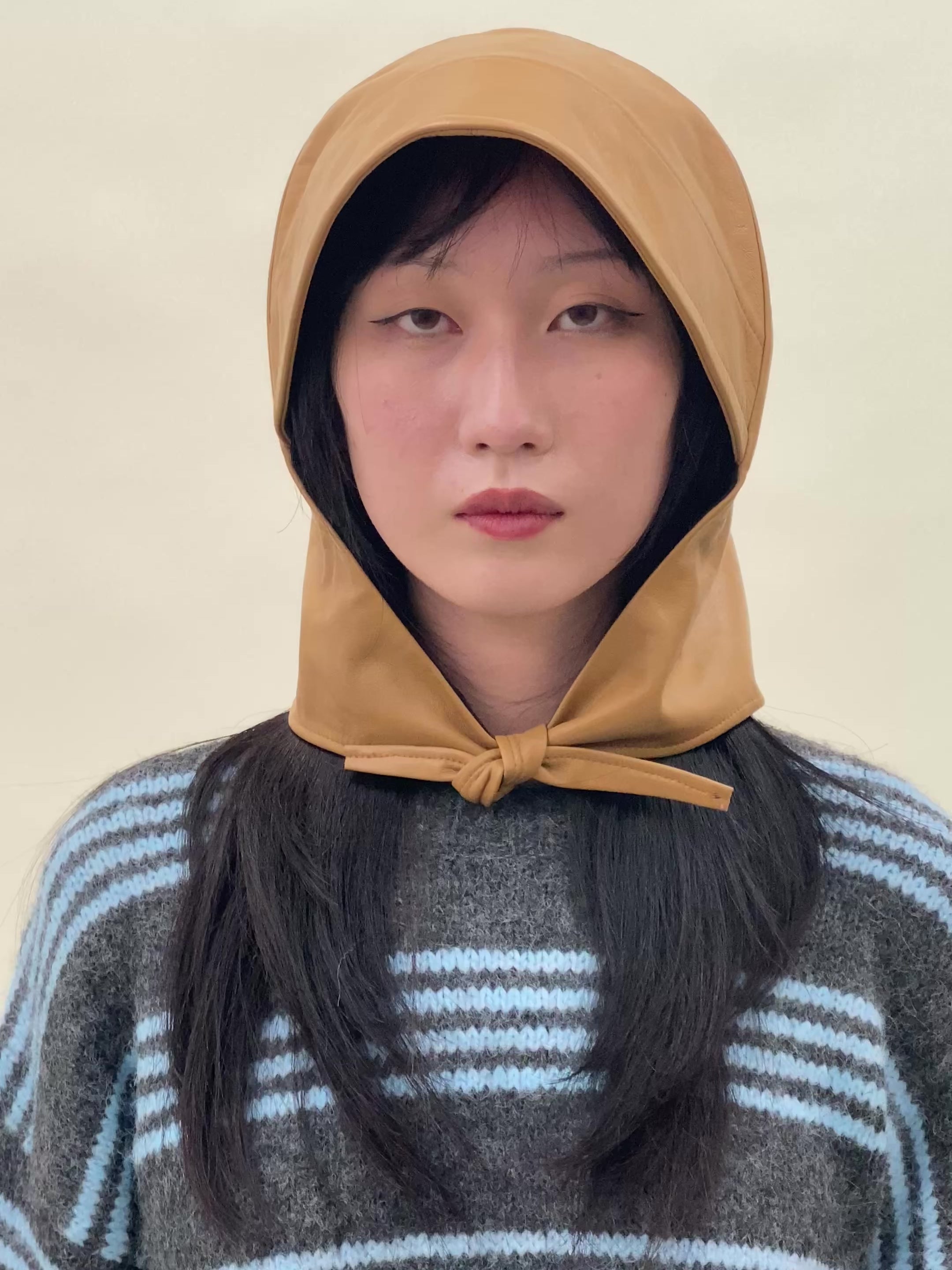 Bonnet in Tan Lambskin - CLYDE