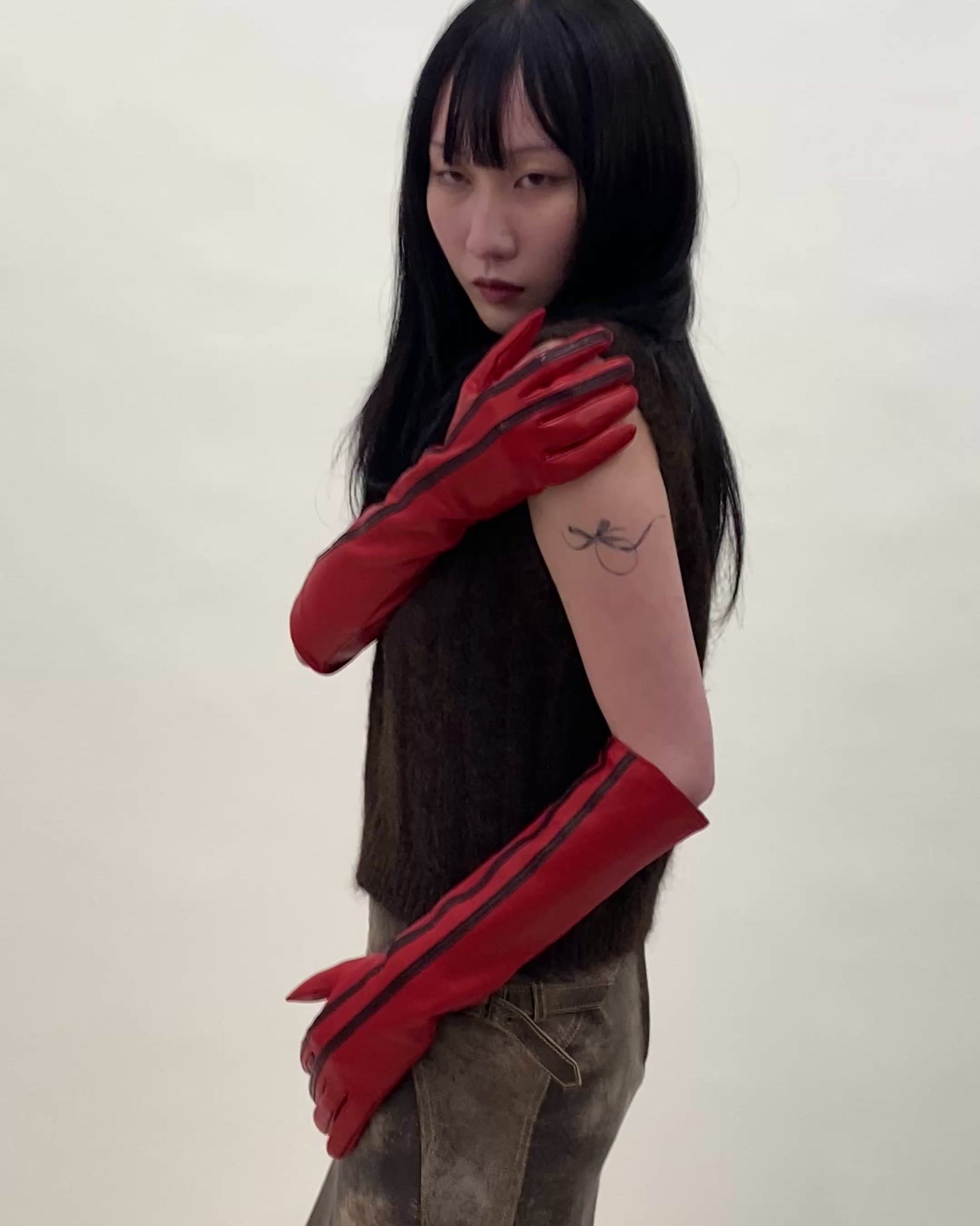 Racing Gloves in Red Nappa Lambskin w. Black Stripes - CLYDE