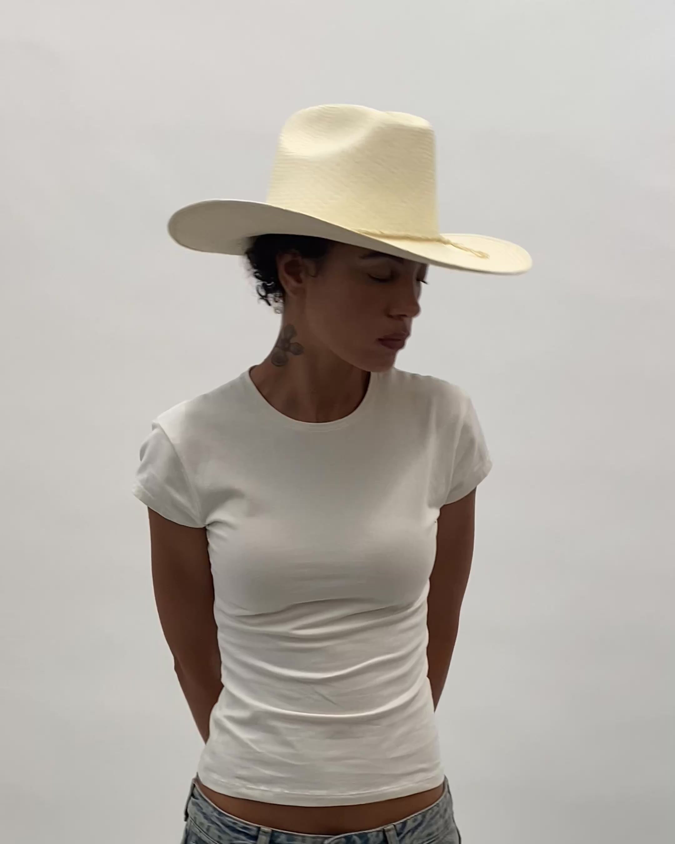 Western Hat in Undyed Natural Toquilla Straw - CLYDE